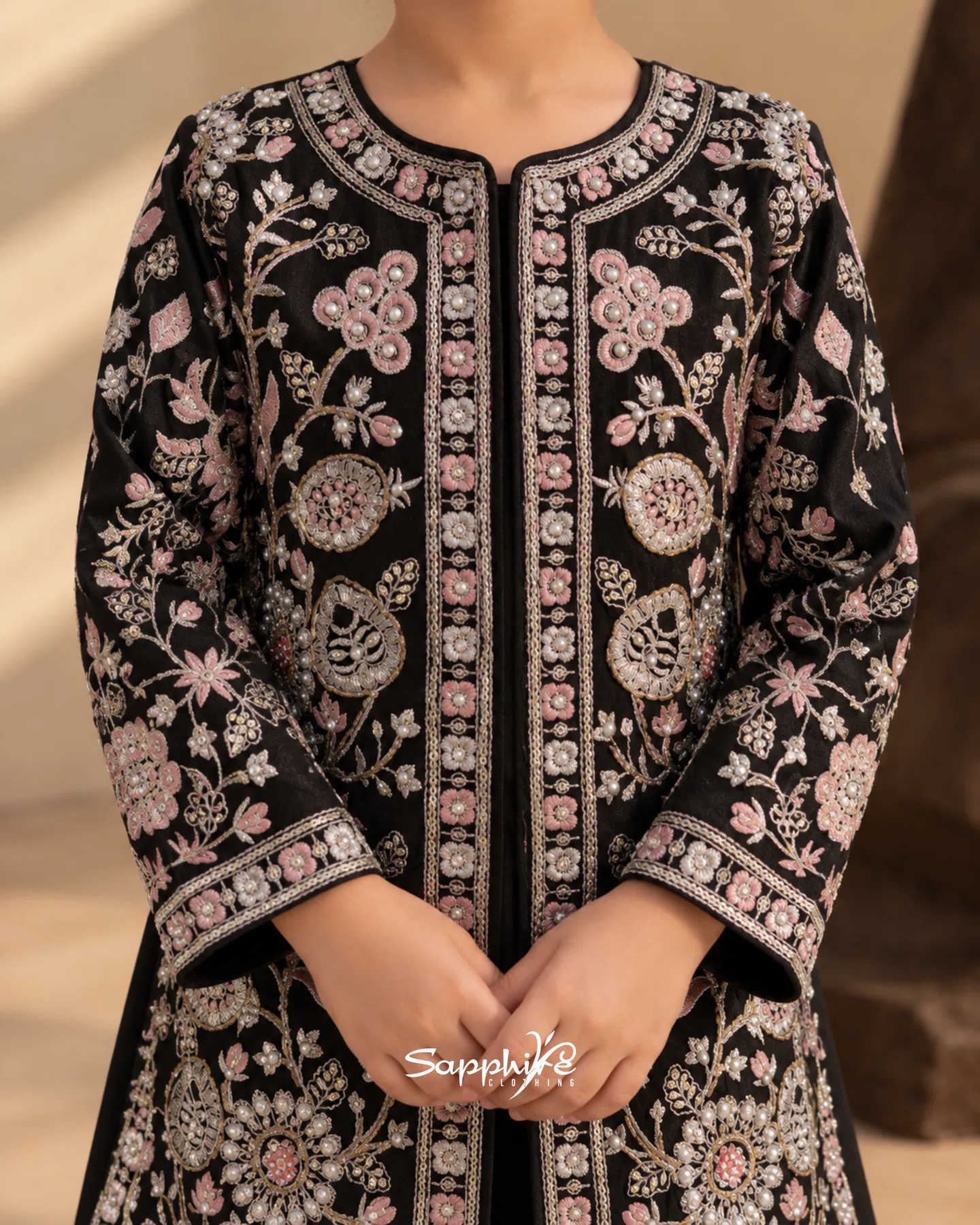 Noir Blossom Flared Gharara Set detail 3