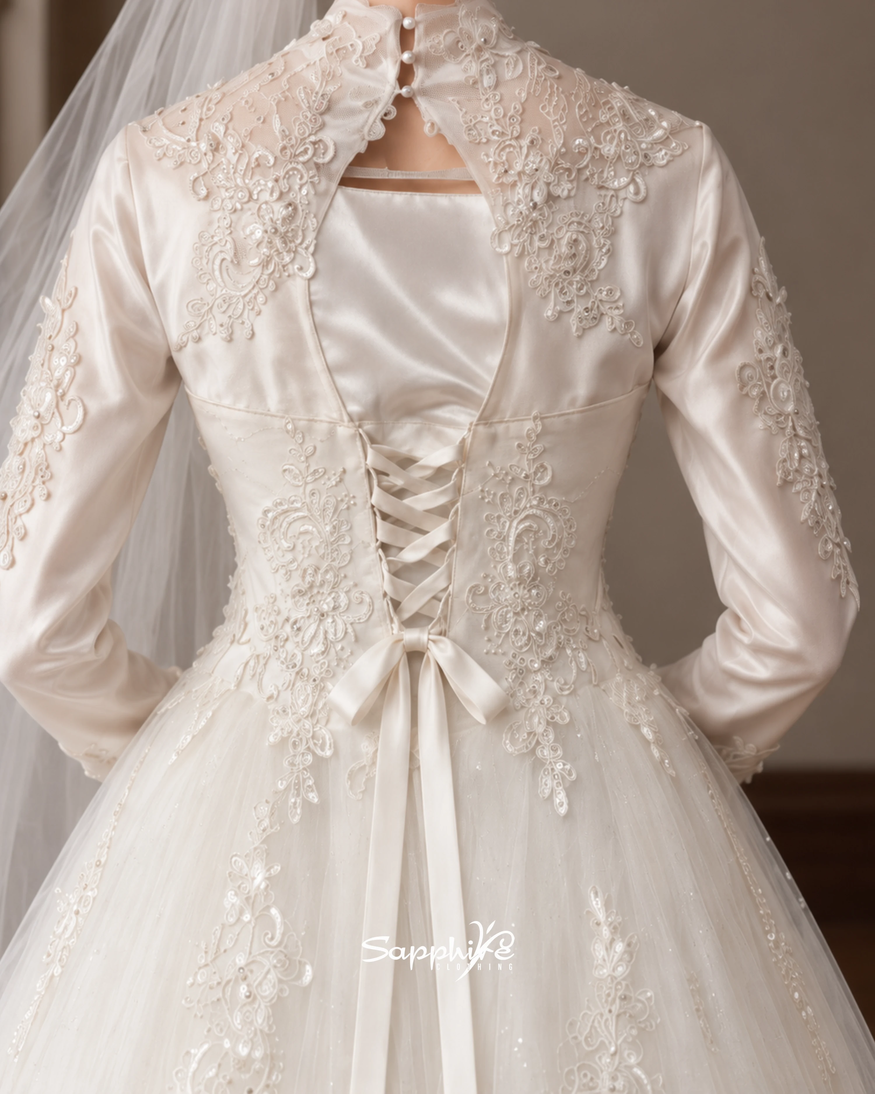 Ivory Celeste Lace Bridal Gown detail 4