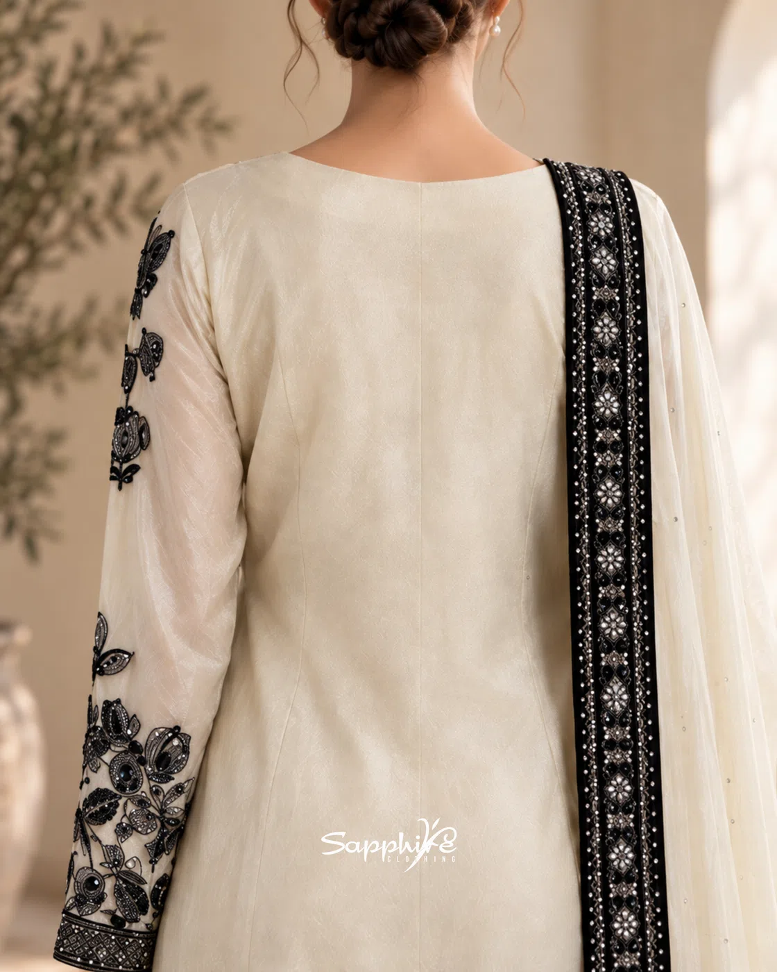 Ivory Noir Embroidered Gharara Set detail 4